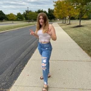 Meet your Posher, Kayla